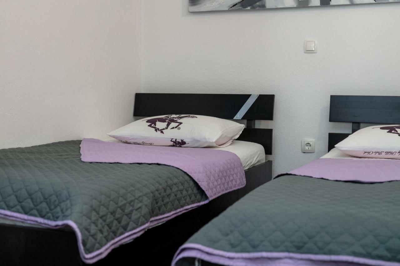 Apartments Bubalo Omis Exterior photo